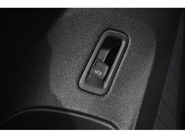 2026 Volkswagen Atlas Cross Sport 2.0T SE w/Technology 4MOTION