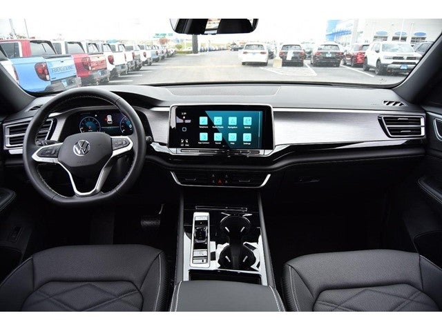 2026 Volkswagen Atlas Cross Sport 2.0T SE W/TECHNOLOGY