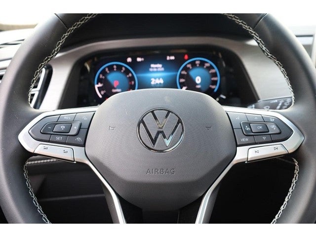 2026 Volkswagen Atlas Cross Sport 2.0T SE w/Technology 4MOTION