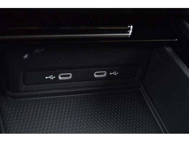 2026 Volkswagen Atlas Cross Sport 2.0T SE w/Technology 4MOTION