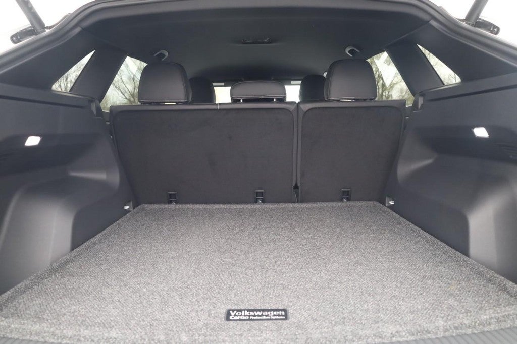 2026 Volkswagen Atlas Cross Sport 2.0T SE w/Technology 4MOTION