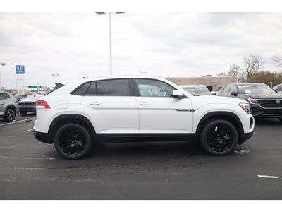 2026 Volkswagen Atlas Cross Sport 2.0T SE w/Technology 4MOTION