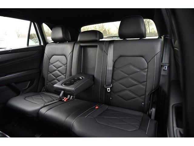 2026 Volkswagen Atlas Cross Sport 2.0T SE w/Technology 4MOTION