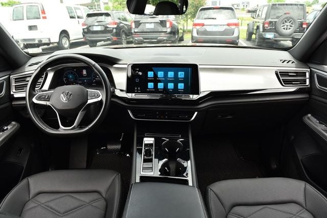 2025 Volkswagen Atlas Cross Sport 2.0T SE w/Technology