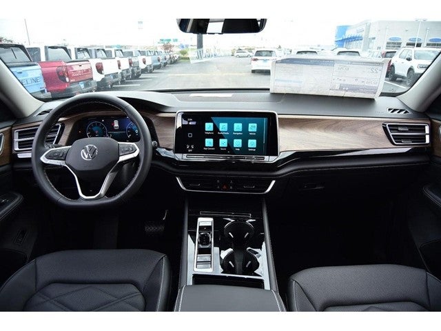 2026 Volkswagen Atlas 2.0T SE w/Technology 4MOTION