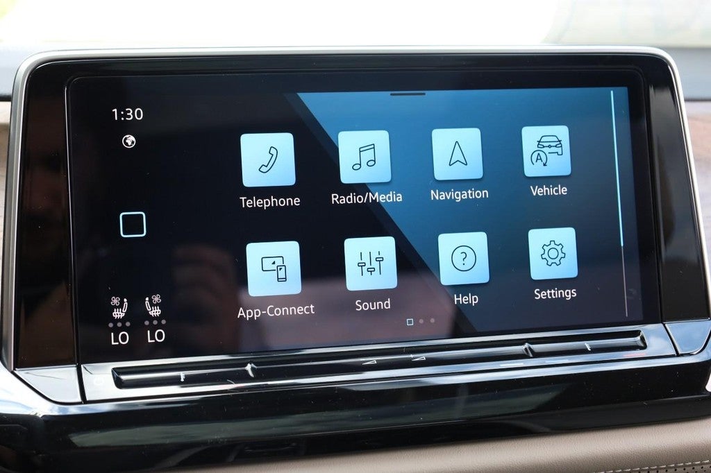 2026 Volkswagen Atlas 2.0T SE w/Technology 4MOTION