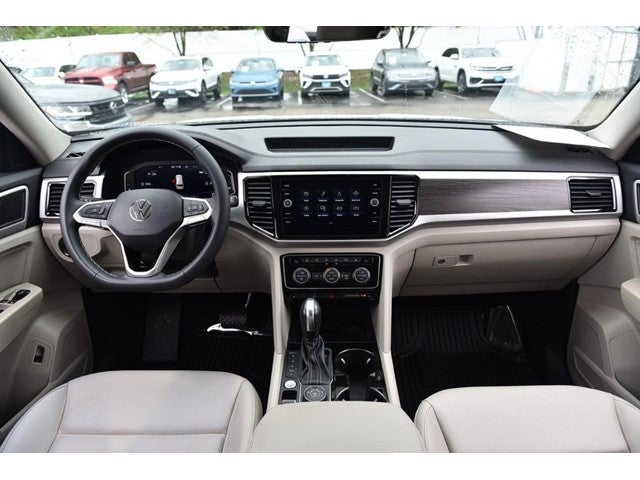 2022 Volkswagen Atlas 3.6L V6 SE w/Technology