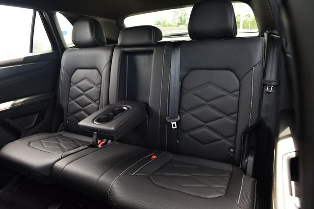 2026 Volkswagen Atlas Cross Sport 2.0T SE