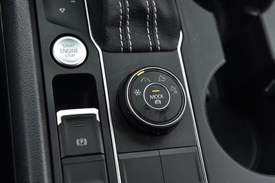2023 Volkswagen Atlas Cross Sport 2.0T SE