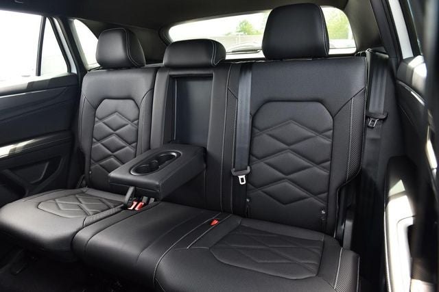 2026 Volkswagen Atlas Cross Sport 2.0T SE