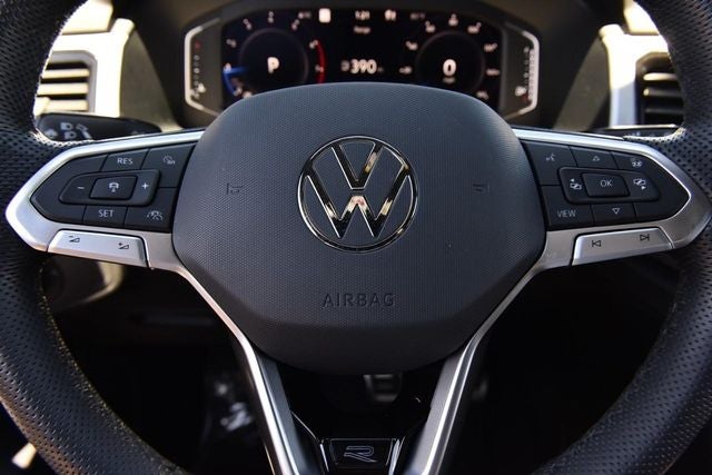 2023 Volkswagen Atlas Cross Sport 3.6L V6 SEL R-Line Black