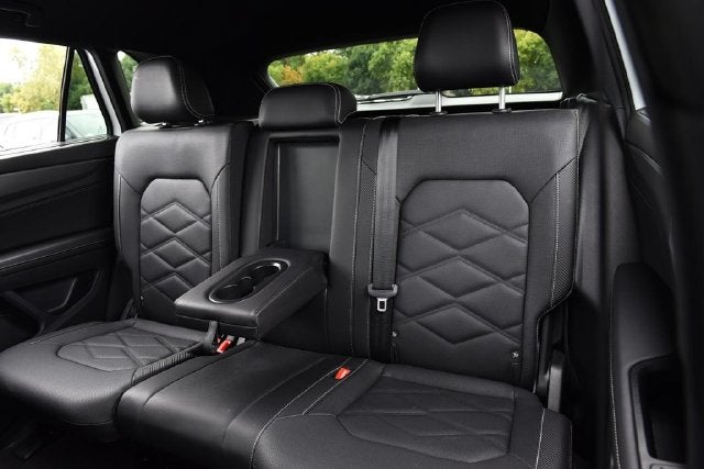 2026 Volkswagen Atlas Cross Sport SE w/Technology