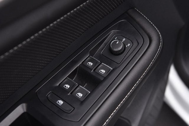 2026 Volkswagen Atlas Cross Sport SE w/Technology