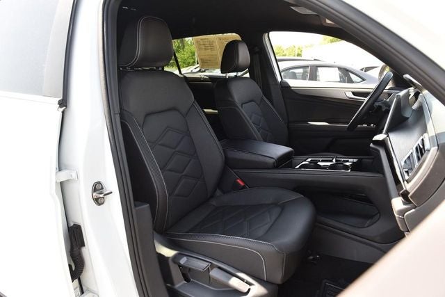 2025 Volkswagen Atlas Cross Sport 2.0T SE w/Technology FWD