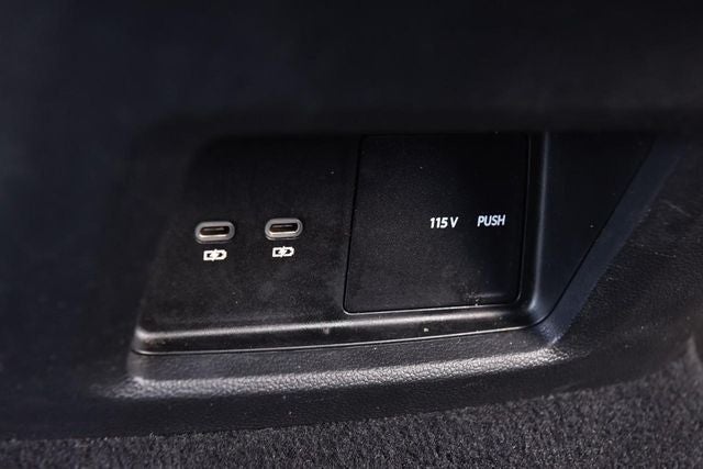2025 Volkswagen Atlas 2.0T SE w/Technology FWD
