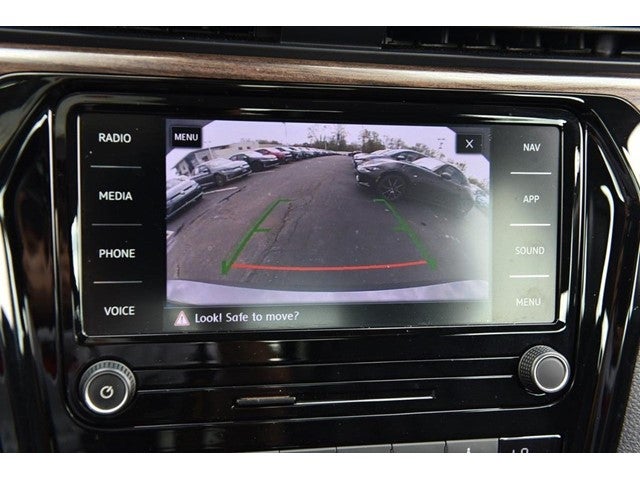 2022 Volkswagen Passat 2.0T Limited Edition