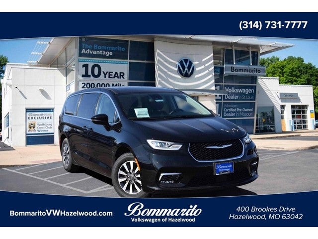 2024 Chrysler Pacifica Hybrid Select