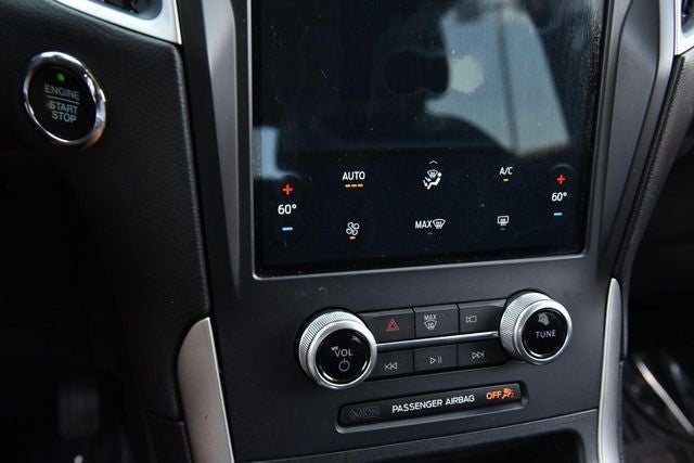 2022 Ford Edge SE