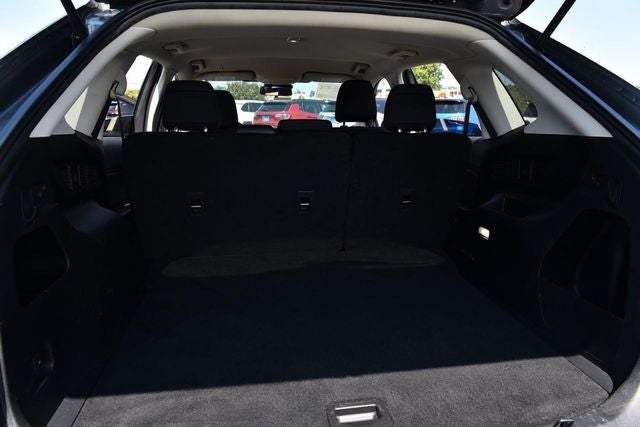 2022 Ford Edge SE