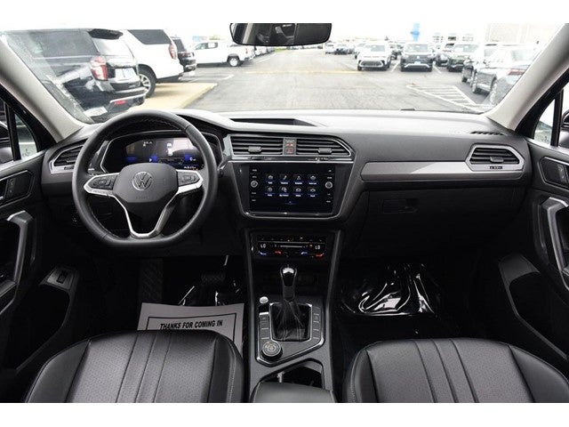 2024 Volkswagen Tiguan 2.0T SE 4MOTION