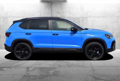 2025 Volkswagen Taos 1.5T SE Black