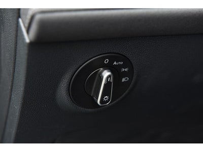 2026 Volkswagen Taos 1.5T SE Black