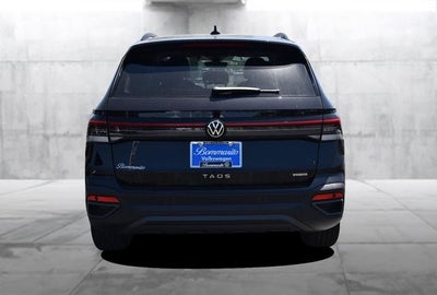 2026 Volkswagen Taos 1.5T SE Black