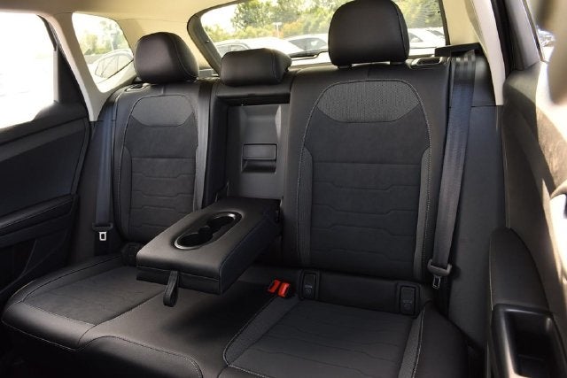 2027 Volkswagen Taos 1.5T SE