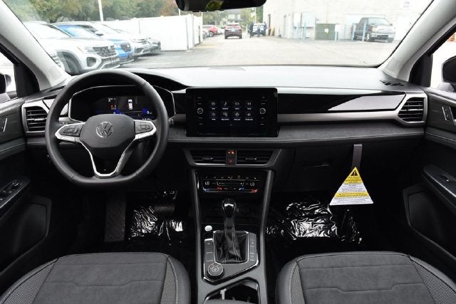 2027 Volkswagen Taos 1.5T SE