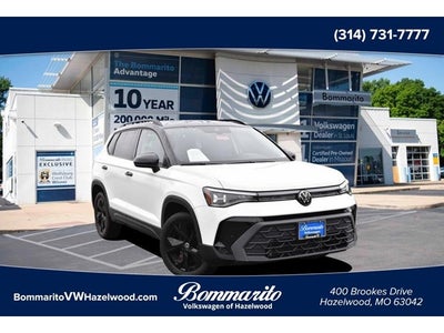 2025 Volkswagen Taos SE Black