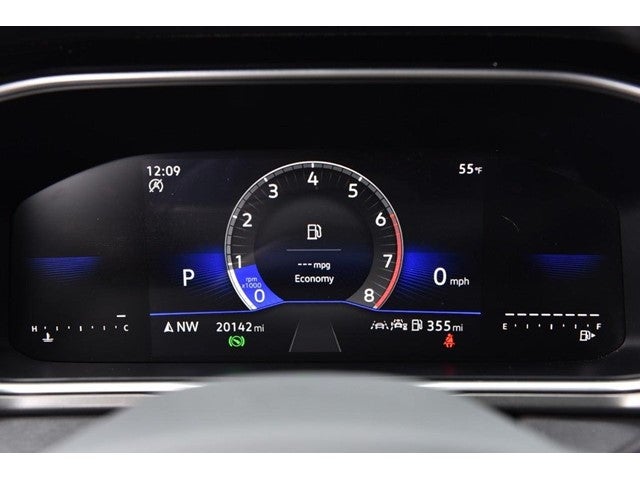 2025 Volkswagen Taos SE Black