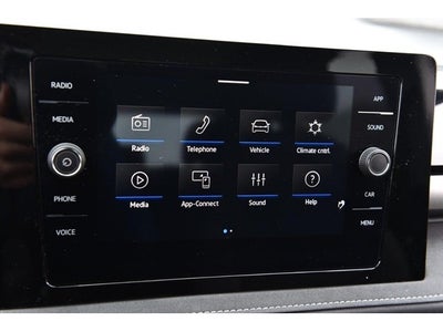 2025 Volkswagen Taos SE Black