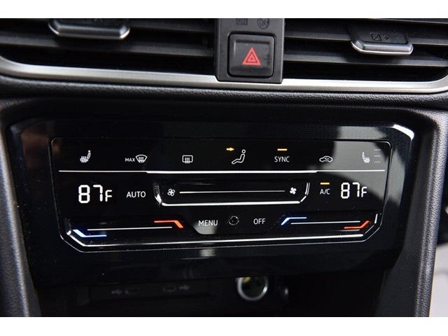 2025 Volkswagen Taos SE Black