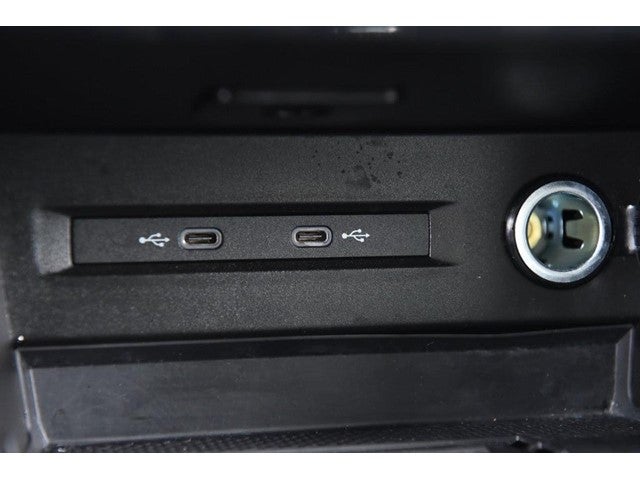 2025 Volkswagen Taos SE Black