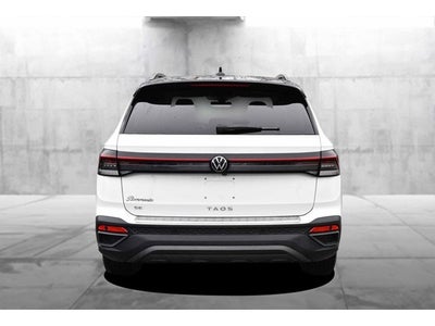 2025 Volkswagen Taos SE Black