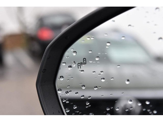 2025 Volkswagen Taos SE Black