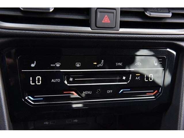 2026 Volkswagen Taos SE Black FWD