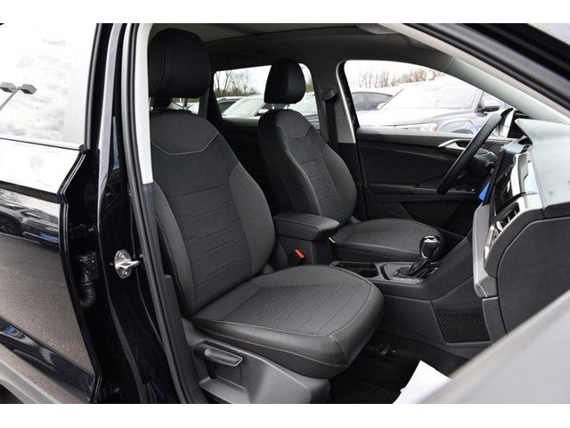 2026 Volkswagen Taos SE Black FWD