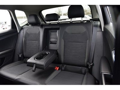 2026 Volkswagen Taos SE Black FWD