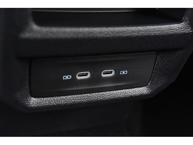 2026 Volkswagen Taos SE Black FWD