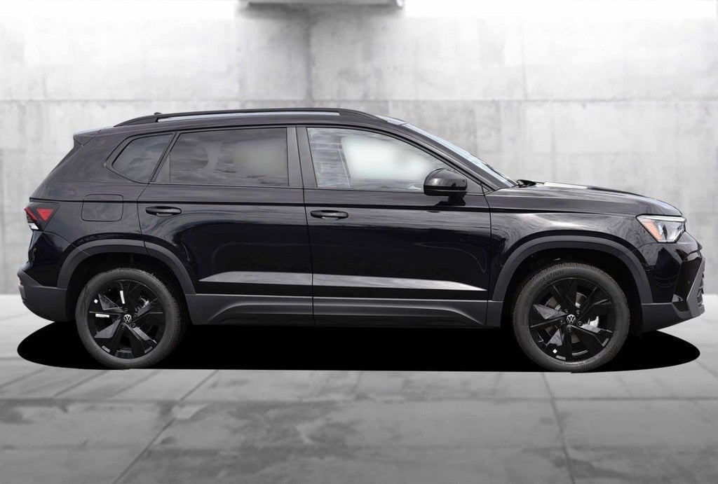 2026 Volkswagen Taos SE Black FWD