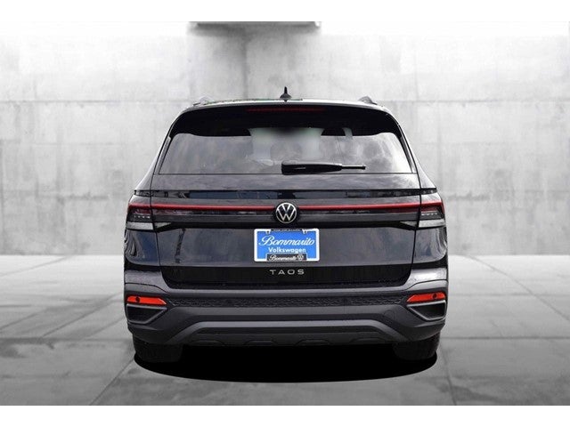 2026 Volkswagen Taos SE Black FWD