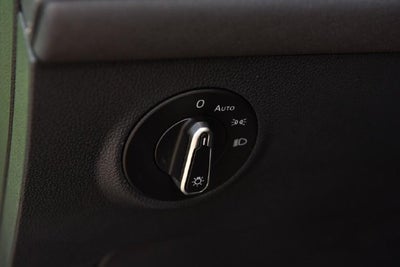 2027 Volkswagen Taos 1.5T SE