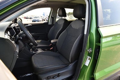 2027 Volkswagen Taos 1.5T SE