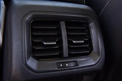 2027 Volkswagen Taos 1.5T SE