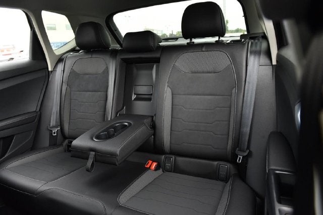 2027 Volkswagen Taos 1.5T SE