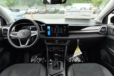 2027 Volkswagen Taos 1.5T SE