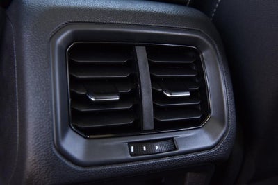 2027 Volkswagen Taos 1.5T SE