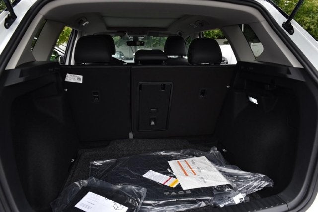 2027 Volkswagen Taos 1.5T SE