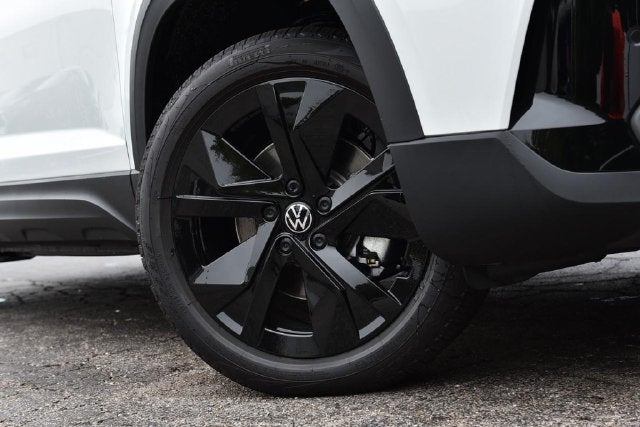 2027 Volkswagen Taos 1.5T SE